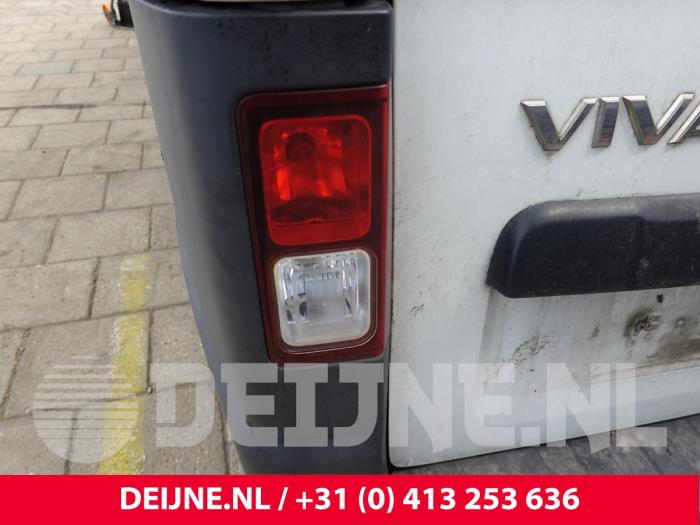 Opel Vivaro Rückfahrscheinwerfer links O314012
