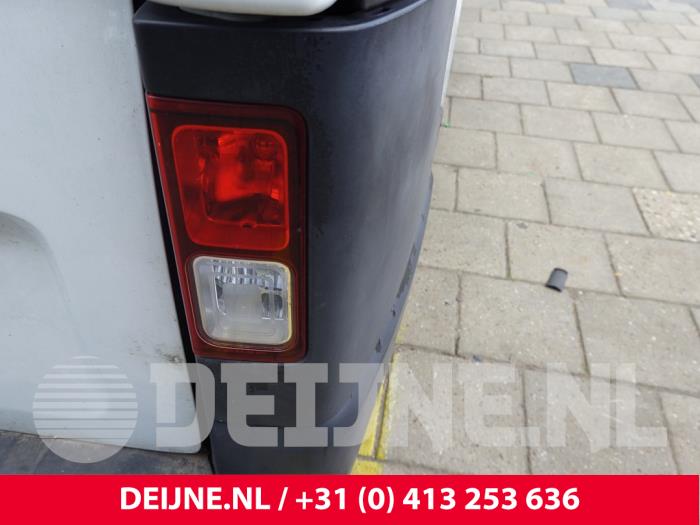 Opel Vivaro Rückfahrscheinwerfer rechts O314013