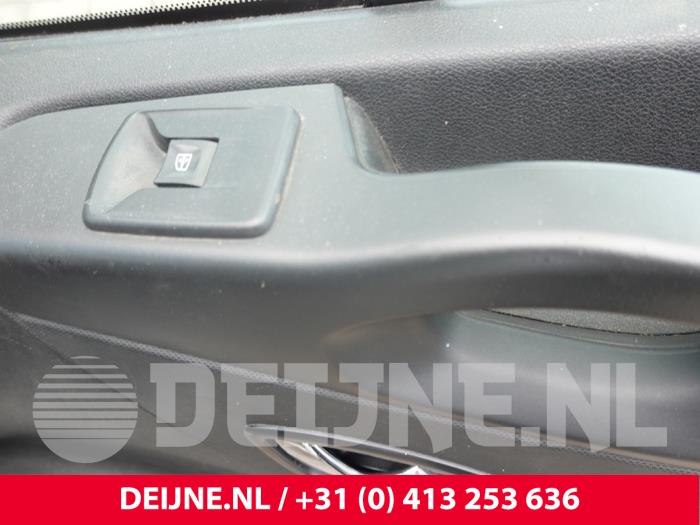 Opel Vivaro Elektrisches Fenster Schalter O314038