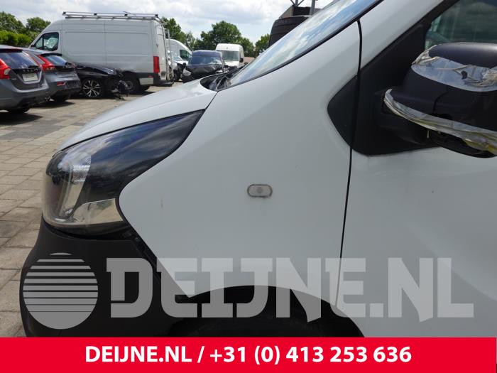 Opel Vivaro Kotflügel links vorne O314084