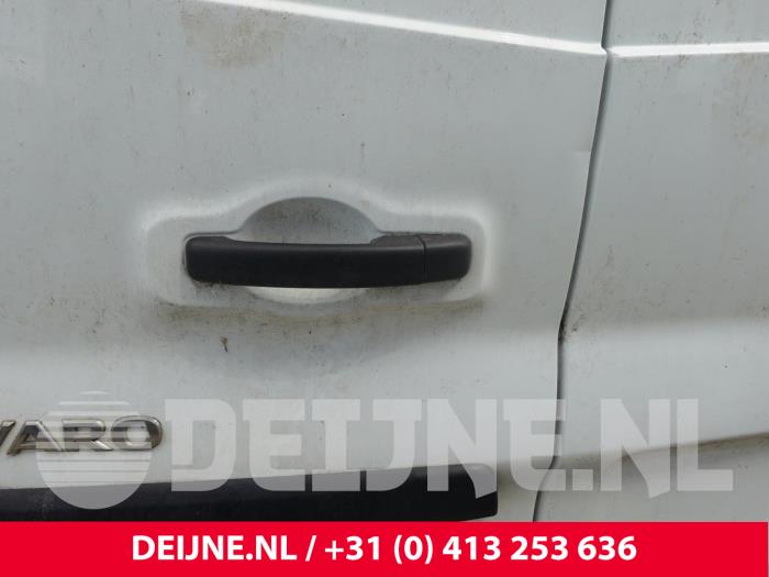 Opel Vivaro Griff Hecktür Lieferwagen O314138