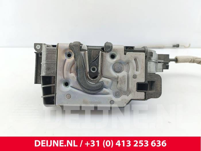 Mercedes Vito Türschlossmechanik 2-türig links O314269