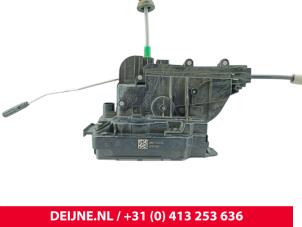 Mercedes Vito Deurslot Mechaniek 2Deurs rechts O314262 foto 2