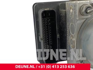 Volkswagen ID. Buzz Cargo ABS Pomp O314260 foto 2