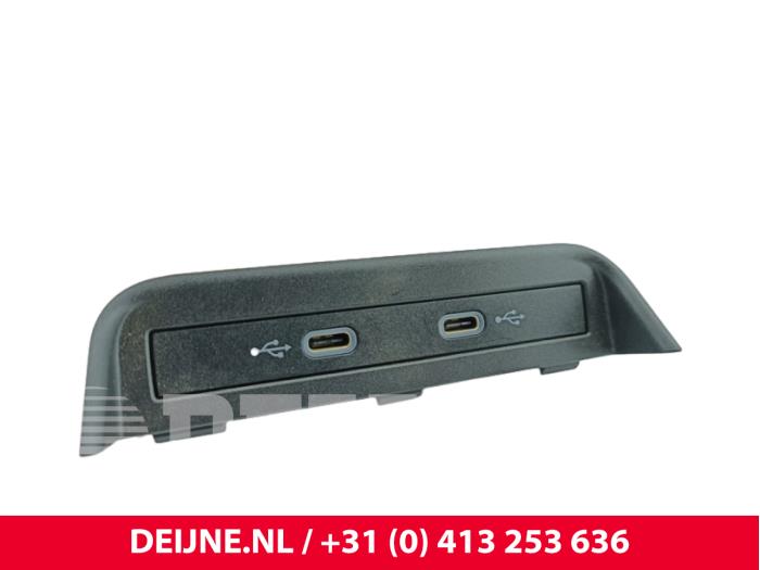 Volkswagen ID. Buzz Cargo AUX/USB aansluiting O314246