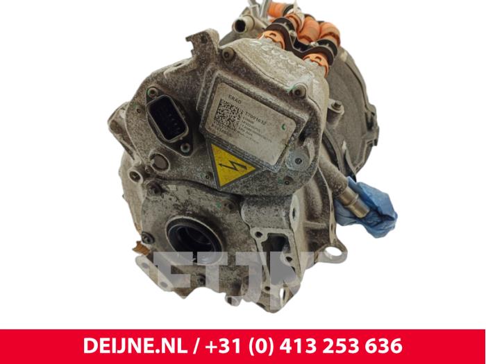 Volvo XC40 Electric motor electric car O314301