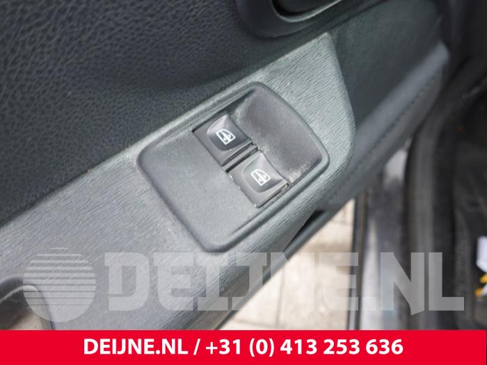 Dacia Dokker Elektrisches Fenster Schalter O314590