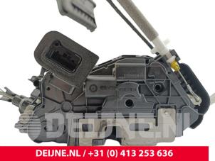 Volkswagen ID. Buzz Cargo Türschlossmechanik 2-türig links O314680 foto 3