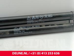Volkswagen ID. Buzz Cargo Set of tailgate gas struts O314681 photo 2