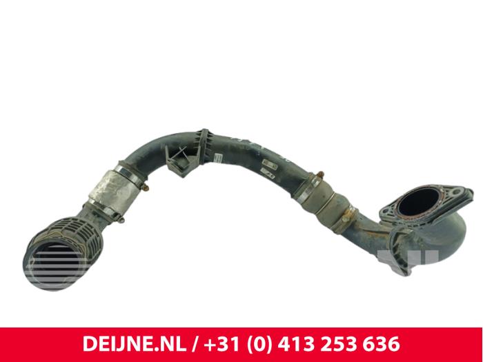 Gebruikte Intercooler Buis Renault Trafic (1FL/2FL/3FL/4FL) 2.0 dCi 16V 145 Prijs € 121,00 Inclusief btw aangeboden door van Deijne Onderdelen Uden B.V.