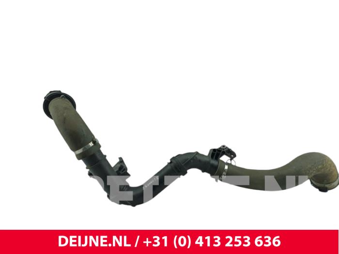 Gebruikte Intercooler Buis Opel Vivaro 1.6 CDTI 95 Euro 6 Prijs € 54,45 Inclusief btw aangeboden door van Deijne Onderdelen Uden B.V.
