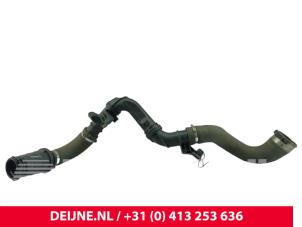 Opel Vivaro Intercooler Buis O314871 foto 2