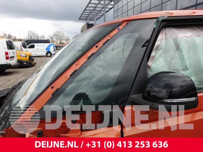 Volkswagen ID. Buzz Cargo Driehoeks Ruit links-voor O314883