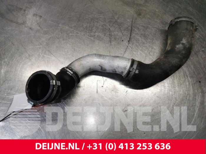 Gebruikte Intercooler Slang Volvo V40 Cross Country (MZ) 2.0 D4 20V Prijs € 50,00 Margeregeling aangeboden door van Deijne Onderdelen Uden B.V.