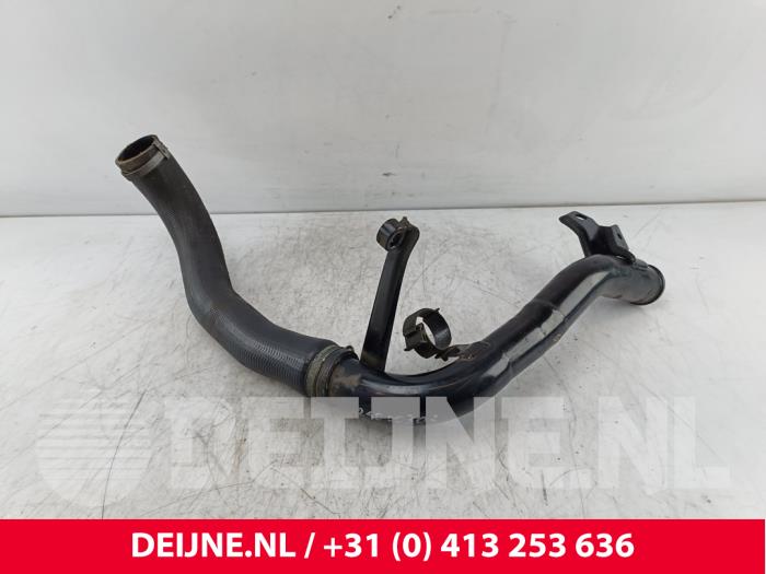 Gebruikte Intercooler Buis Volvo V60 I (FW/GW) 1.6 DRIVe Prijs € 35,00 Margeregeling aangeboden door van Deijne Onderdelen Uden B.V.