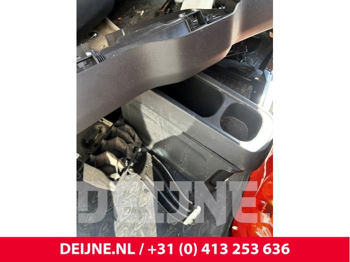 Volkswagen ID. Buzz Cargo Middenconsoles O314934