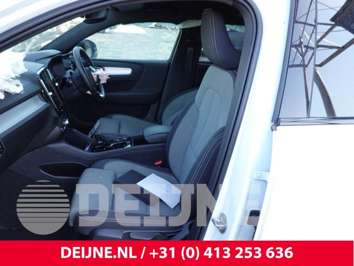 Volvo XC40 Sitz links O315030