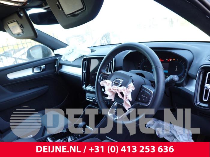 Volvo XC40 Lenkrad O315034