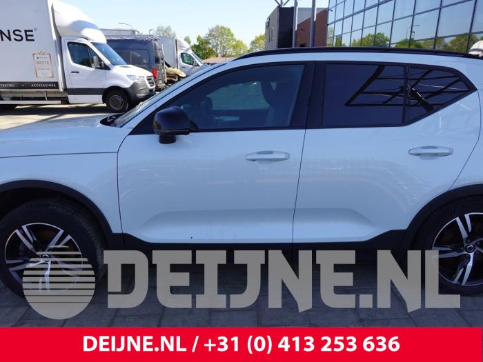 Volvo XC40 Tür 4-türig links vorne O315006