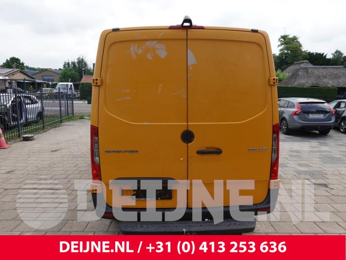 Mercedes Sprinter Minibus/van rear door O315083