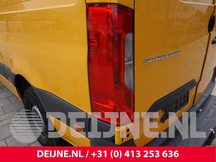 Mercedes Sprinter Taillight, left O315085