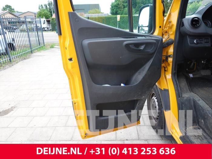 Mercedes Sprinter Türverkleidung 2-türig links O315134