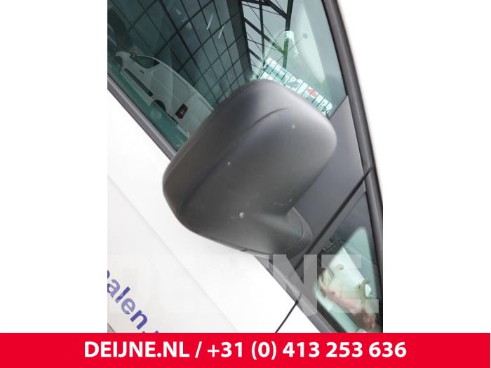 Volkswagen Caddy Dreieckfenster rechts vorne O315250