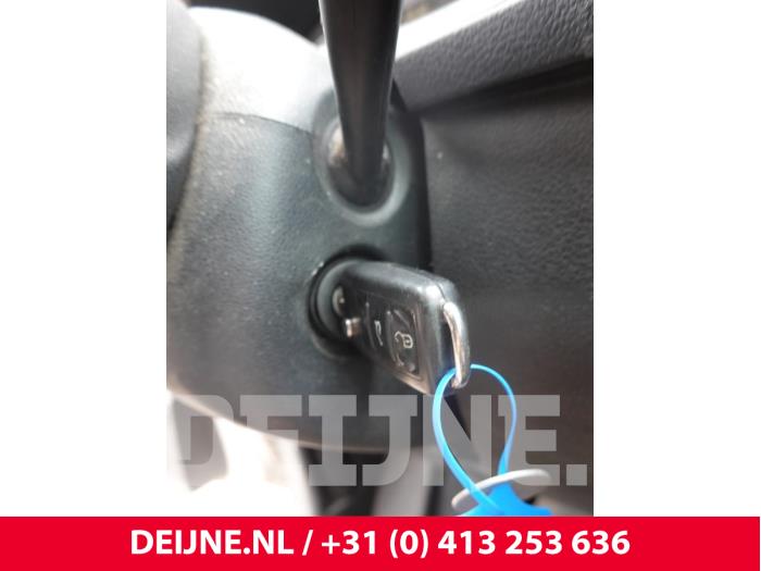 Volkswagen Caddy Zündschloss+Schlüssel O315268