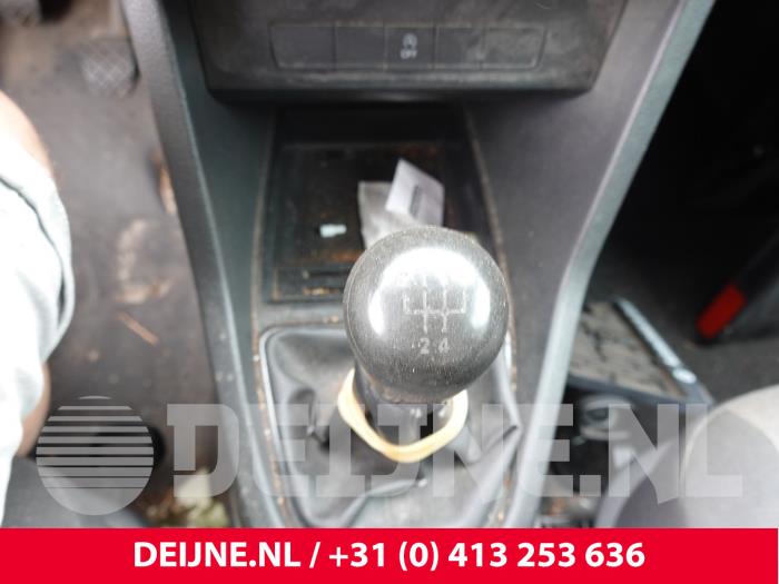 Gebruikte Versnellingspook Volkswagen Caddy IV 2.0 TDI 75 Prijs op aanvraag aangeboden door van Deijne Onderdelen Uden B.V.