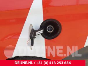Ford Transit Courier Tank Klep O315353 foto 2