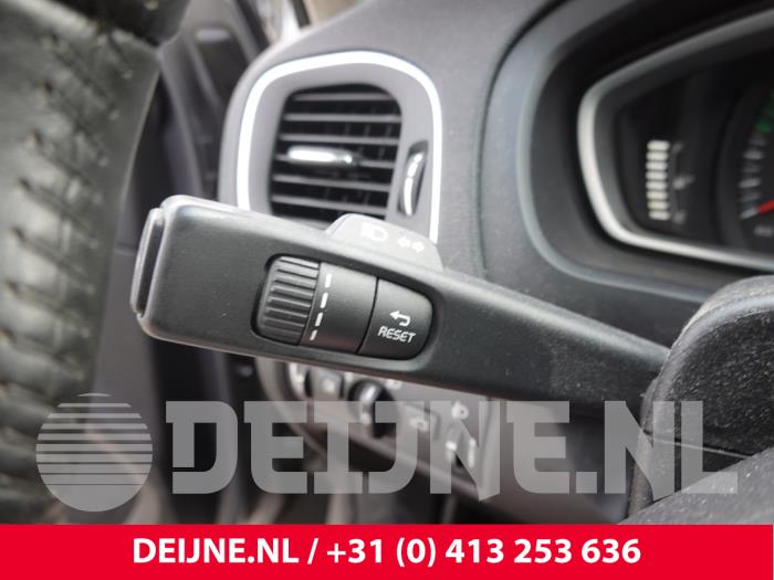 Volvo V40 Kombischalter Lenksäule O315385