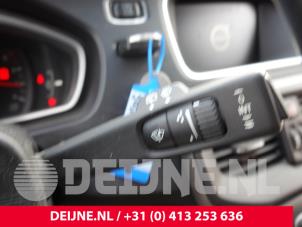 Volvo V40 Steering column stalk O315385 photo 2