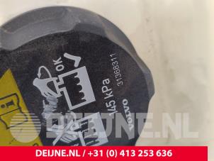 Volvo V40 Ausgleichsbehälter O315396 foto 3