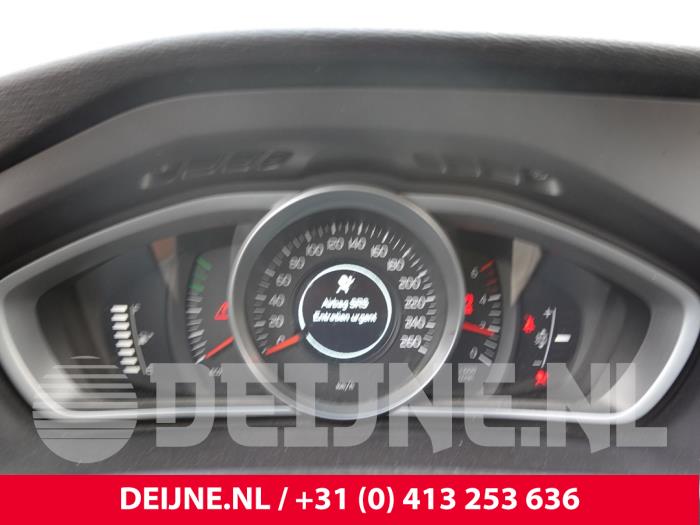Volvo V40 Kilometerteller KM O315412