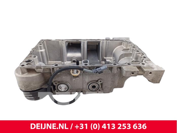 Gebruikte Carterpan Volvo S90 II 2.0 D5 16V AWD Prijs € 250,00 Margeregeling aangeboden door van Deijne Onderdelen Uden B.V.