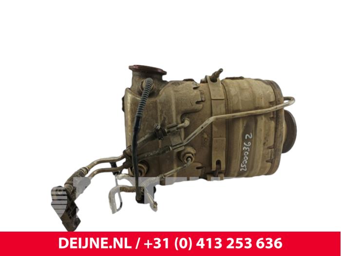 Gebruikte Roetfilter Volvo XC60 I (DZ) 2.0 D3 20V Prijs € 500,00 Margeregeling aangeboden door van Deijne Onderdelen Uden B.V.
