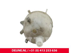 Volkswagen Transporter Expansion vessel O315829 photo 3