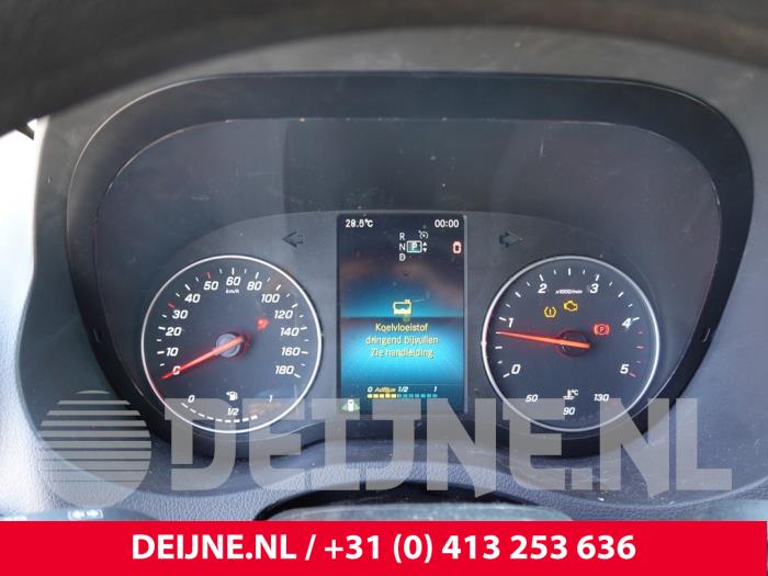Mercedes Sprinter Tacho - Kombiinstrument KM O316161