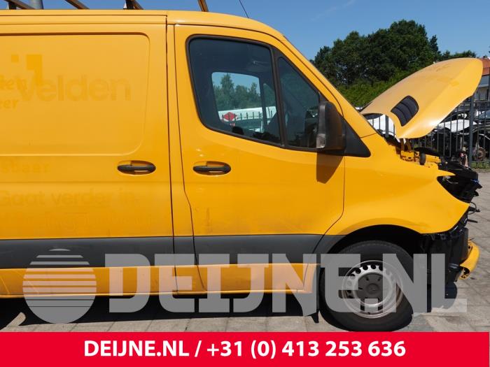 Mercedes Sprinter Tür 2-türig rechts O316173