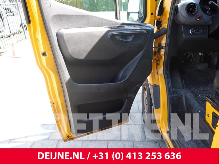 Mercedes Sprinter Türverkleidung 2-türig links O316174