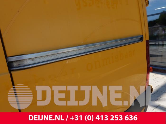 Mercedes Sprinter Schiebetürschiene links O316194