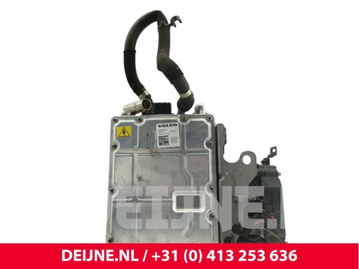 Volvo XC40 Battery charger O316247
