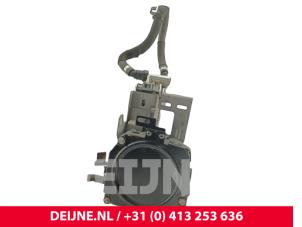 Volvo XC40 Acculader O316247 foto 2