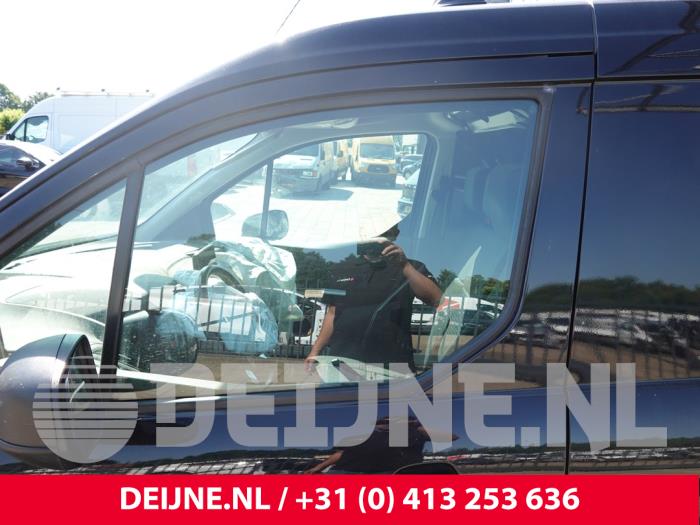 Ford Transit Connect Türscheibe 2-türig links O316644