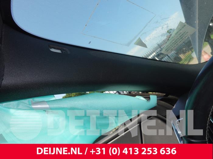 Volvo S60 A-stijl Afdekkap links O316796