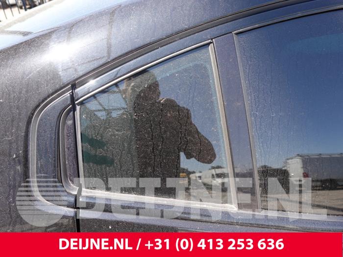 Volvo S60 Dreieckfenster rechts hinten O316819