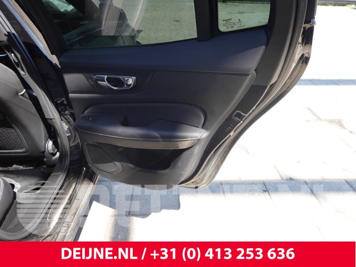 Volvo S60 Türverkleidung 4-türig links hinten O316835