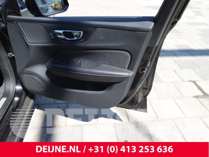 Volvo S60 Türverkleidung 4-türig rechts vorne O316838
