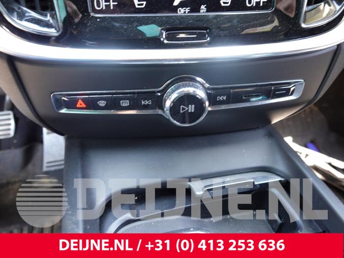 Volvo S60 Radiobedienfeld O316845
