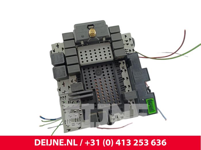 Volvo XC90 Fuse box O317009